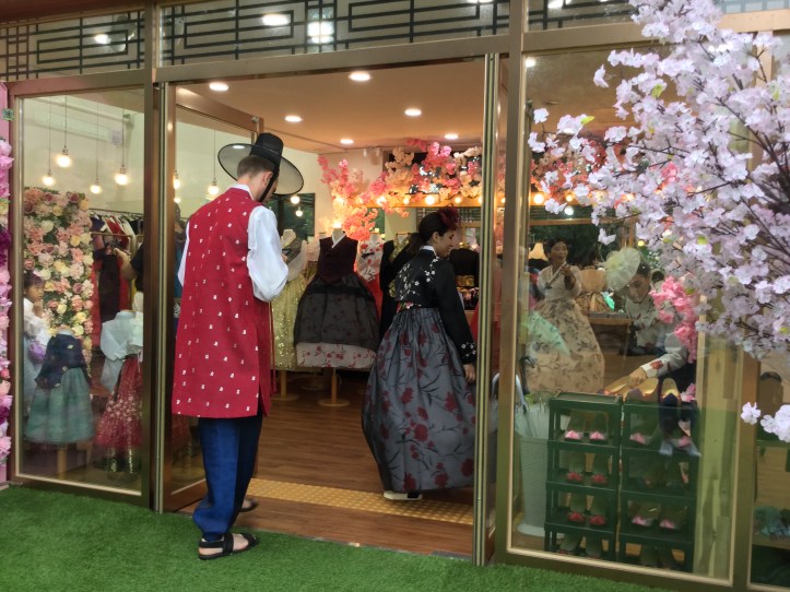 9C345851-A761-4F33-A44A-203450A1EE32